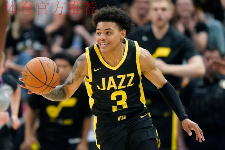 基扬特-乔治突破顶着防守打进，上半场12中8已经砍下27分